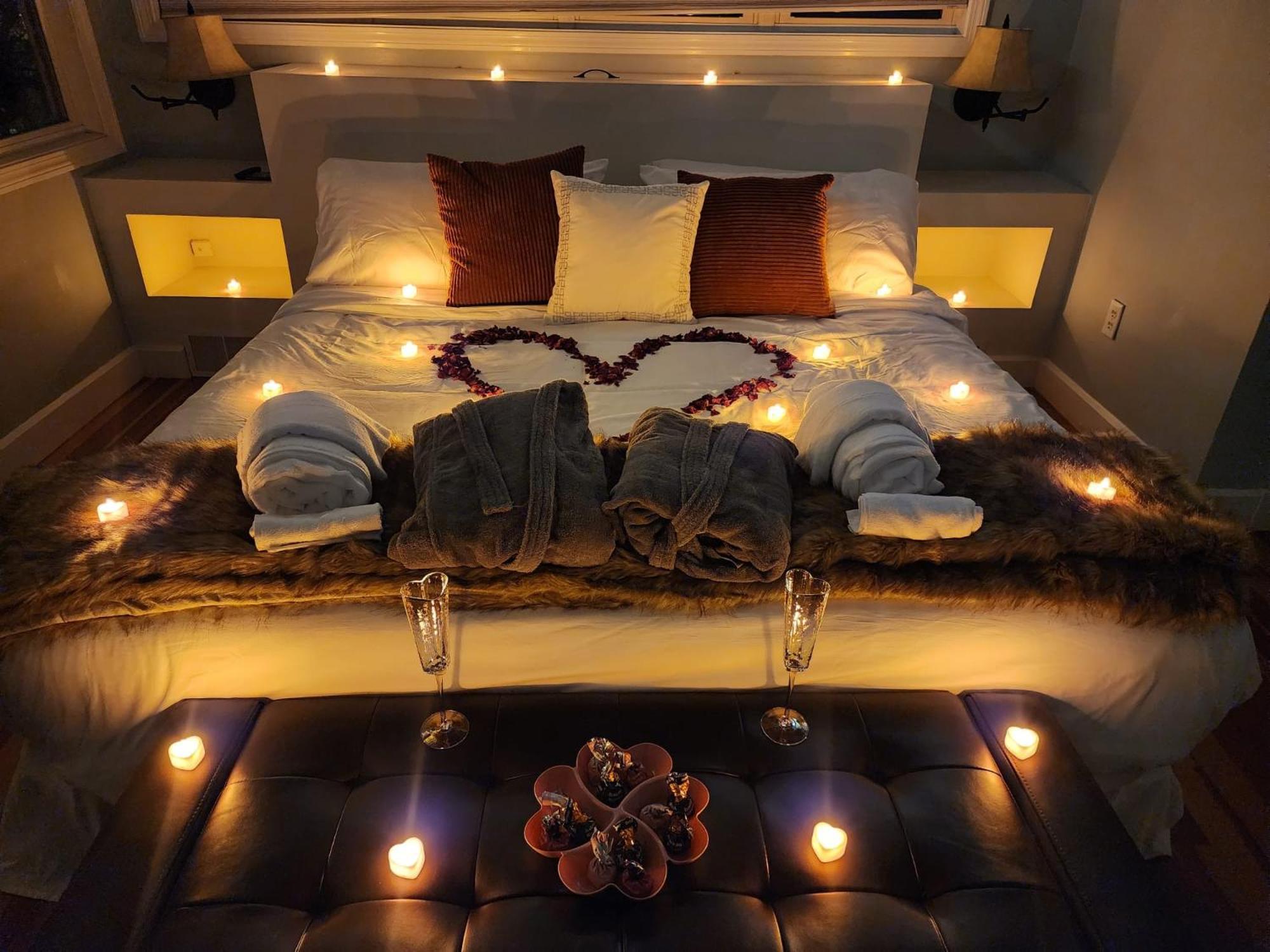 Hot Tub, Electric Bikes, Solo Stove, Projector, Smores Marblehead Ngoại thất bức ảnh